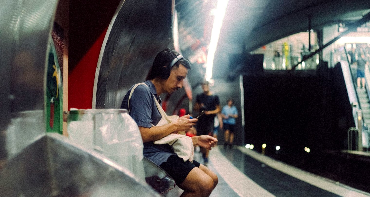 Fifteen Minutes Daily or One Long Weekend Session: Which Works Better?
